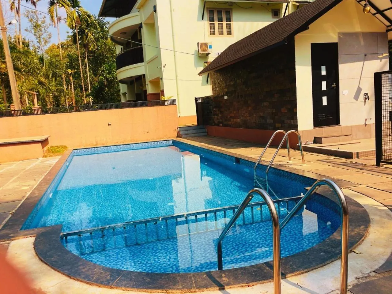 Aqualuxe Premium Suites Vythiri Resort